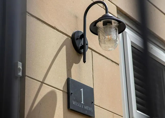 1 Wesley Mews